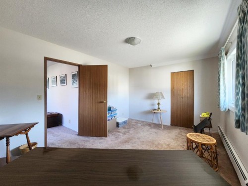 112 43 Avenue West, Claresholm, AB - Indoor Photo Showing Other Room