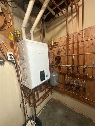 112 43 Avenue West, Claresholm, AB - Indoor Photo Showing Basement