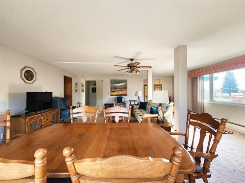 112 43 Avenue West, Claresholm, AB - Indoor Photo Showing Dining Room