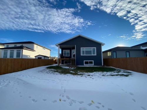 4237 60 Avenue, Taber, AB - Outdoor