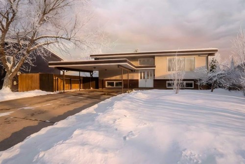 13 Primrose Place North, Lethbridge, AB - Outdoor