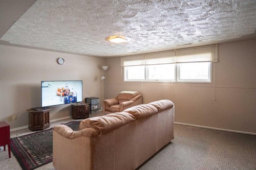 13 Primrose Place North, Lethbridge, AB - Indoor
