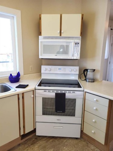 301 1St Avenue North, Coutts, AB - Indoor