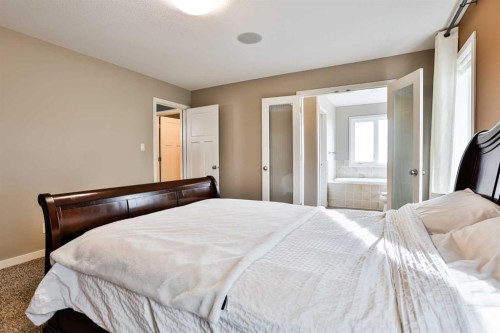 93 Riverine Lane West, Lethbridge, AB - Indoor Photo Showing Bedroom