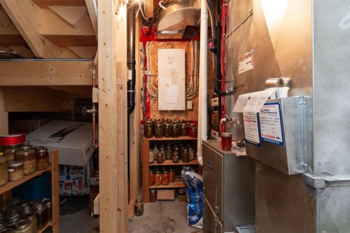 815 Miners Boulevard West, Lethbridge, AB - Indoor Photo Showing Basement