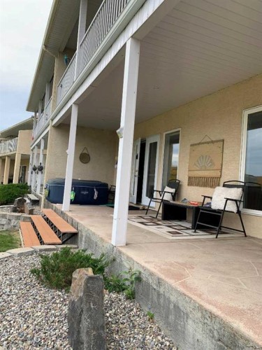 B-410 Canyon Boulevard West, Lethbridge, AB - Outdoor