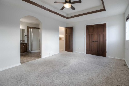 11 Cougar Cove North, Lethbridge, AB - Indoor Photo Showing Other Room