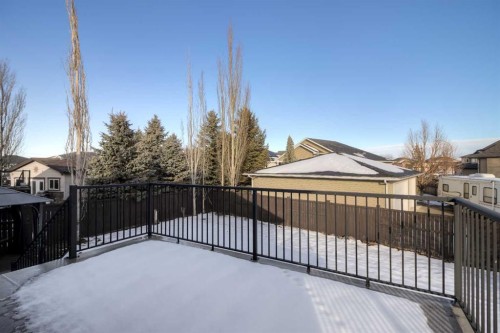 11 Cougar Cove North, Lethbridge, AB - Outdoor