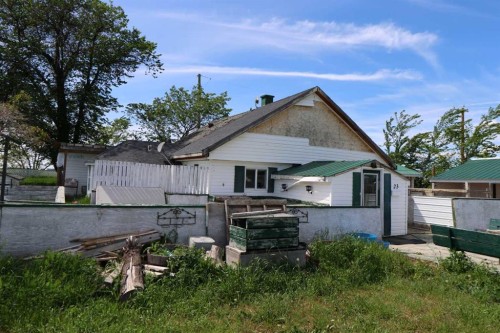 194023A 8 Avenue, Stirling, AB - Outdoor