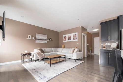 172 Firelight Way West, Lethbridge, AB - Indoor Photo Showing Living Room
