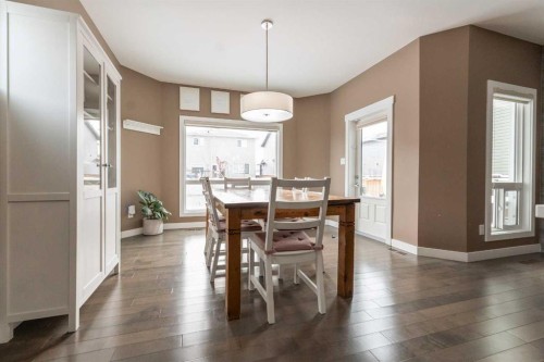172 Firelight Way West, Lethbridge, AB - Indoor Photo Showing Dining Room