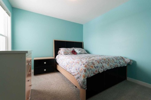 172 Firelight Way West, Lethbridge, AB - Indoor Photo Showing Bedroom