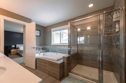 172 Firelight Way West, Lethbridge, AB - Indoor Photo Showing Bathroom