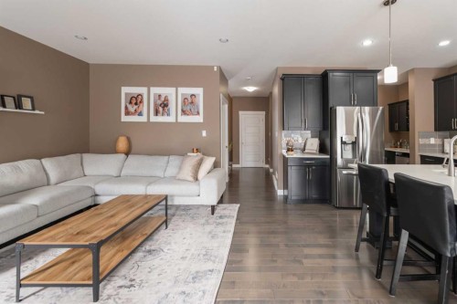 172 Firelight Way West, Lethbridge, AB - Indoor Photo Showing Living Room