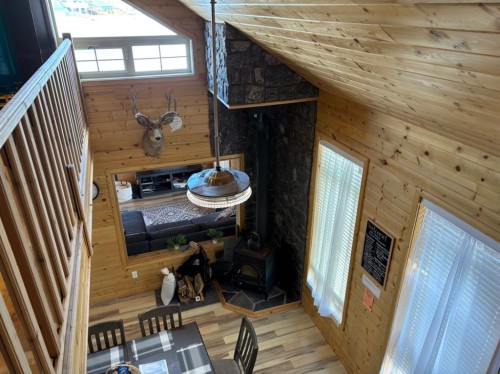 26 Mount Vista Drive, Hill Spring, AB - Indoor Photo Showing Other Room