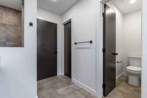 346 Canyon Meadows Road West, Lethbridge, AB - Indoor Photo Showing Bathroom