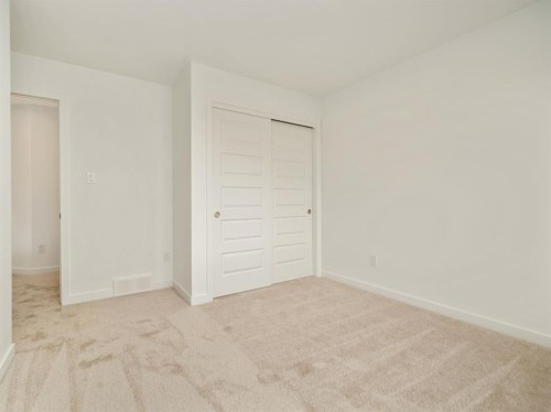 4430 31 Avenue South, Lethbridge, AB - Indoor Photo Showing Other Room
