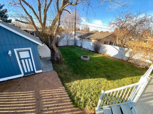 1102 Cameron Road South, Lethbridge, AB - Outdoor