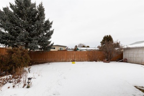 2609 11A Avenue North, Lethbridge, AB - Outdoor