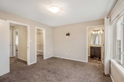 4-414 Highlands Boulevard West, Lethbridge, AB - Indoor Photo Showing Other Room