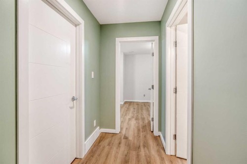 4-414 Highlands Boulevard West, Lethbridge, AB - Indoor