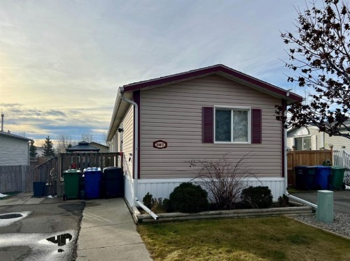 307 Spurline Avenue, Coaldale, AB 