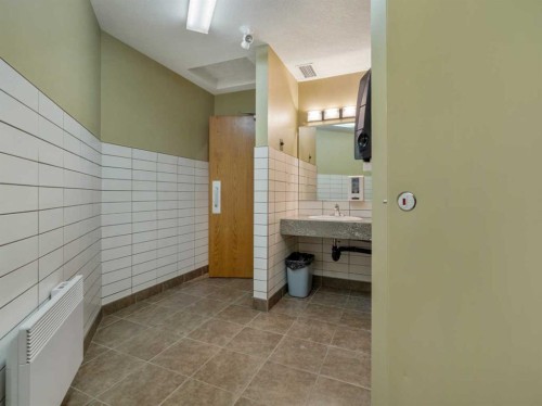 2822 2 Avenue South, Lethbridge, AB 