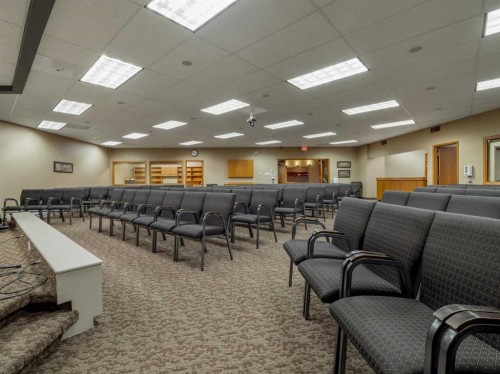 2822 2 Avenue South, Lethbridge, AB 