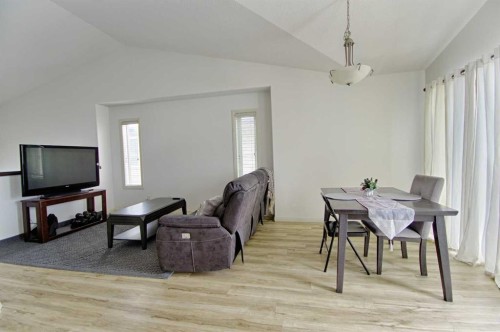 210 Keystone Lane West, Lethbridge, AB - Indoor