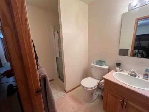 173 Heritage Boulevard West, Lethbridge, AB 