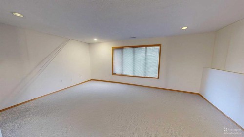 173 Heritage Boulevard West, Lethbridge, AB 