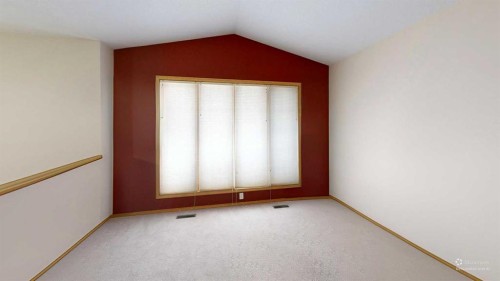 173 Heritage Boulevard West, Lethbridge, AB 