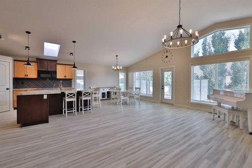 74 Rivermont Crescent West, Lethbridge, AB - Indoor