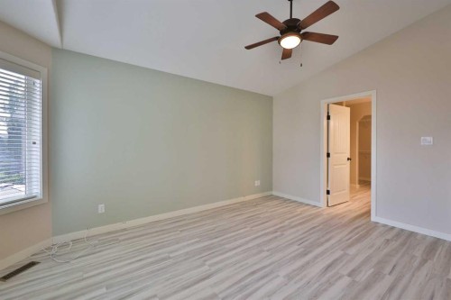 74 Rivermont Crescent West, Lethbridge, AB - Indoor Photo Showing Other Room