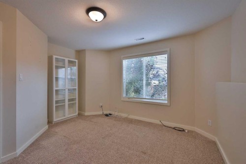 74 Rivermont Crescent West, Lethbridge, AB - Indoor Photo Showing Other Room