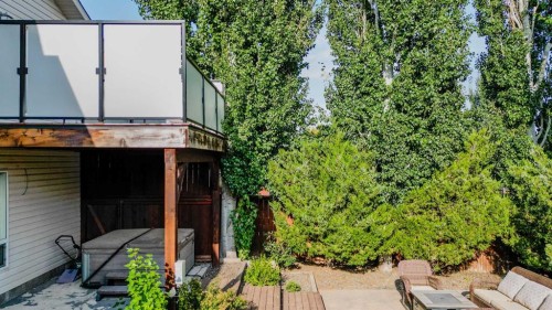 74 Rivermont Crescent West, Lethbridge, AB - Outdoor