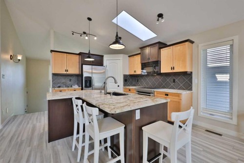 74 Rivermont Crescent West, Lethbridge, AB - Indoor