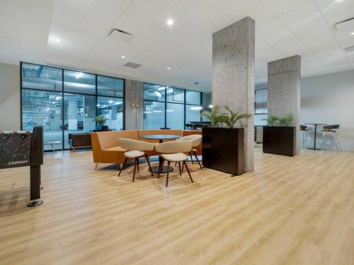 430-102 Scenic Drive North, Lethbridge, AB - Indoor