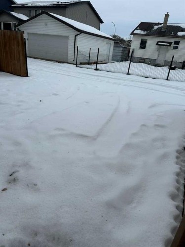 417 Normandy Road South, Lethbridge, AB 