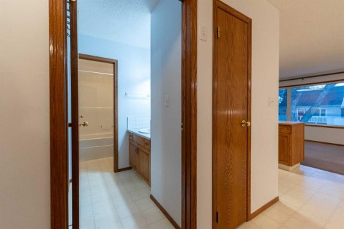 1103 12 Street South, Lethbridge, AB - Indoor Photo Showing Other Room