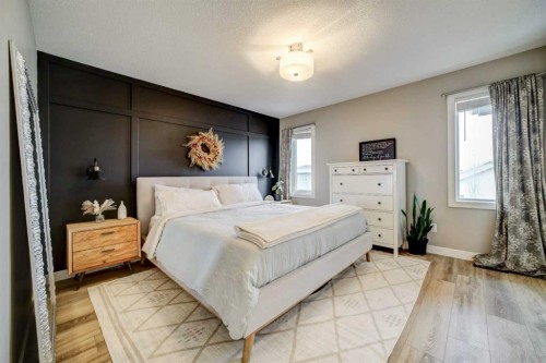 514 Devonia Road West, Lethbridge, AB - Indoor Photo Showing Bedroom