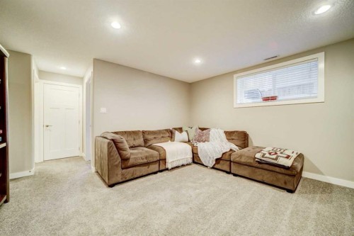 514 Devonia Road West, Lethbridge, AB - Indoor Photo Showing Basement