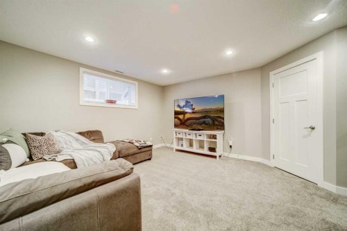514 Devonia Road West, Lethbridge, AB - Indoor Photo Showing Basement
