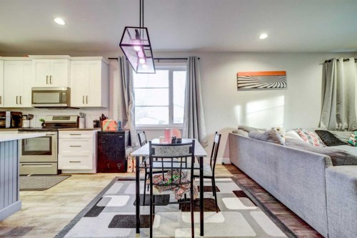 624 19 Street North, Lethbridge, AB - Indoor