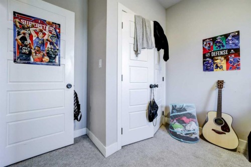 624 19 Street North, Lethbridge, AB - Indoor Photo Showing Other Room