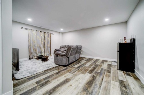 624 19 Street North, Lethbridge, AB - Indoor