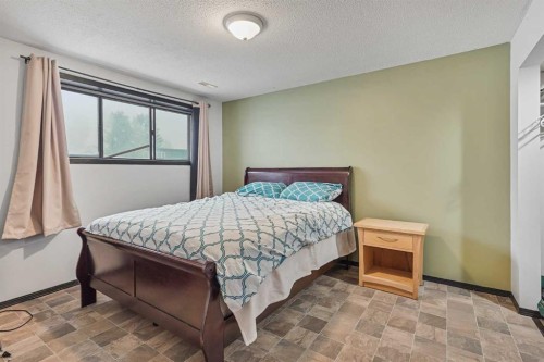 1538 St Edward Boulevard North, Lethbridge, AB - Indoor Photo Showing Bedroom