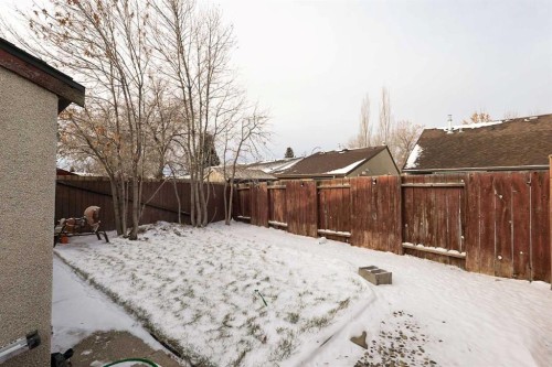 1538 St Edward Boulevard North, Lethbridge, AB - Outdoor