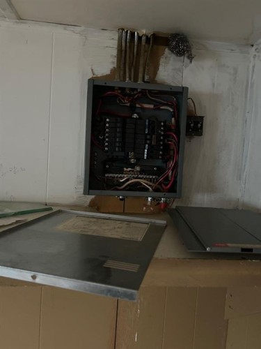 338 2 Avenue, Stirling, AB - Indoor Photo Showing Other Room