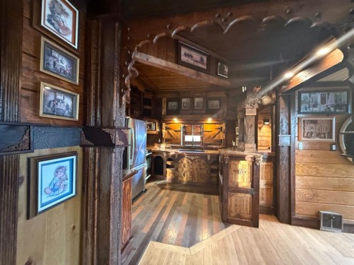 513 19 Street North, Lethbridge, AB - Indoor Photo Showing Other Room